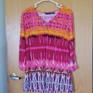 Tunic, gorgeous colors, sleeves have 2 openings